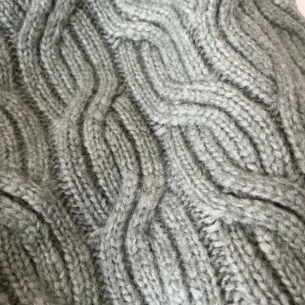 Vince Sweater in Jade Green - Picture 10 of 11